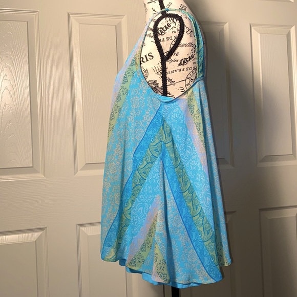 Simply Noelle flowy-fabric dressy tank top - Picture 2 of 8